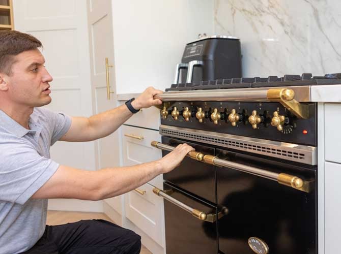 GAS LEAK DETECTION AND REPAIR SERVICES IN WEST LONDON